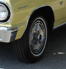 Details about   VINTAGE 1960s-70s CHEVY IMPALA CHEVELLE HUBCAPS WHEEL COVERS REMOVABLE CENTER